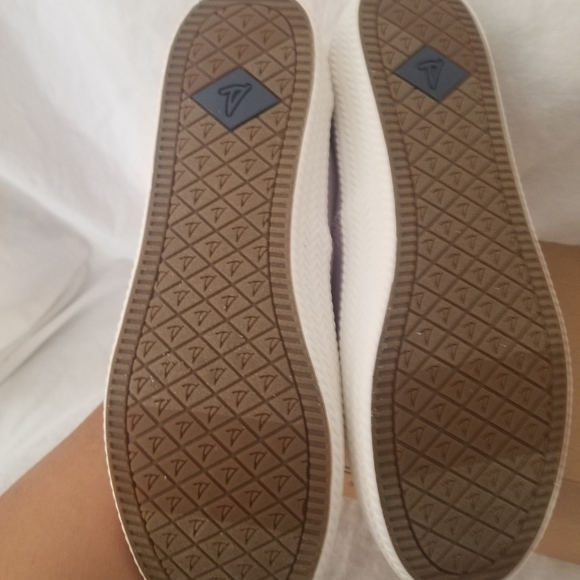 Sperry Shoes - Picture 5 of 6